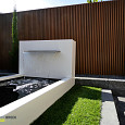 Aluminium Muur geplaatst op vijver 1000x250x600 (VM1.6.600 (incl waterval 600 + pomp))