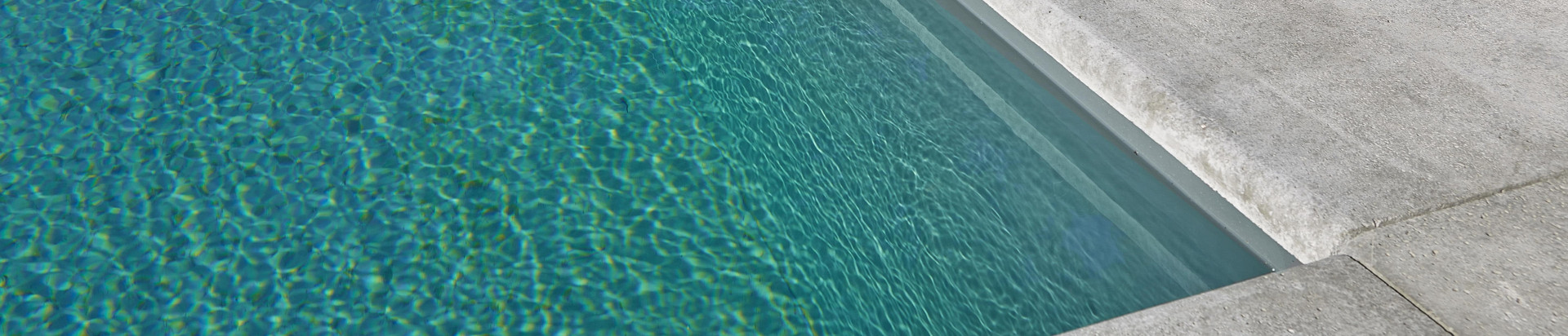 banner sfeer artistone zwembadrand