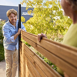 Bouwpakket Plankenscherm 2 zijdig dubbel rhombus profiel 187x224cm bruin geimpregneerd