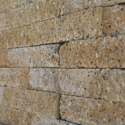 Muurelement gekliefd 30x10x6,5cm Geel
