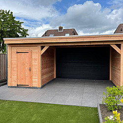 OPRUIMING -- Overkapping douglas 604x322cm (dakmaat) inclusief berging