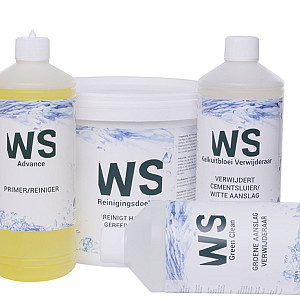 <p><strong>VOOR JARENLANG GENIETEN VAN UW TUIN</strong></p>

<p>Ieder jaar in de vroege lente of late winter ziet bij de meesten onder ons het terras eruit of het een opknapbeurt best kan gebruiken. Het maakt meestal niet veel uit of je terras uit hout vervaardigd is of uit betonnen, keramische - of natuursteentegels bestaat.&nbsp;Onder invloed van regen, wind, bladval en meer schaduwuren en minder zon krijgen mos en algen in de wintermaanden de kans zich stevig op de terrasvloer te vestigen. Ook uw houten schuttingen, vlonderdeken of houten meubels hebben onderhoud nodig.</p>

<p><strong>WS GREEN CLEAN;&nbsp;ALG EN MOS REINIGING VAN UW BESTRATING!</strong></p>

<p>Behandelingsmiddel voor het reinigen van uw bestrating en tegels. Heeft u last van groene aanslag op uw tegels? Geen paniek met deze WS green clean verwijnt de groene aanslag voor langere tijd van uw bestrating!</p>

<p><strong>WS Green Clean</strong>&nbsp;is een product om algen en mossen effectief te bestrijden. Het heeft een effectieve bevochtiging &nbsp;en penetratie van vervuiling in pori&euml;n. Algen en mossen worden op die manier &ldquo;bestreden&rdquo;. WS Green Clean laat een residu achter op de ondergrond. Hierdoor wordt voorkomen dat de groene aanslag snel weer terugkomt. WS Green Clean is om deze reden ook preventief toe te passen.</p>

<p>Deze Green Clean&nbsp;is toepasbaar op:<br />
&ndash; beton<br />
&ndash; cement<br />
&ndash; natuursteen<br />
&ndash; hout</p>

<p>Verkrijgbaar in flessen van 1 liter</p>

<p><strong>COATING VOOR SIERBESTRATING EN NATUURSTEEN</strong></p>

<p>Wij hebben speciale coating voor alle soorten (sier)bestrating en natuursteen voor het ophalen en/of beschermen van de kleur. Wij werken met de&nbsp;<strong>WS Seal Protect</strong>(kleurloos) of met de&nbsp;<strong>WS Imperial Black (zwart)</strong>&nbsp;om uw bestrating van een vuilafstotende beschermlaag te voorzien. Deze&nbsp;<strong>WS coatings</strong>&nbsp;reduceren ook eventuele kalkuitbloei en haalt de oorspronkelijke kleur weer op. Tevens wordt uw sierbestrating voorzien van een anti-slip laag</p>

<p>&nbsp;</p>
