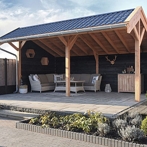 <p><em><strong><a href="https://webshop.vandenbroekbestratingen.nl/hillhout-configurator" target="_blank">HILLHOUT BUITENVERBLIJVEN STEL JE ZELF OP MAAT SAMEN MET ONZE CONFIGURATOR</a></strong></em></p>

<p><em><strong>of</strong></em></p>

<p><em><strong><a href="https://webshop.vandenbroekbestratingen.nl/brochures" target="_blank">BEKIJK HIER DE BROCHURE&nbsp;</a></strong></em></p>

<p><em><strong>en</strong></em></p>

<p><em><strong><a href="mailto:info@vandenbroekbestratingen.nl?subject=Aanvraag%20Hillhout%20buitenverblijf">VRAAG VRIJBLIJVEND EEN OFFERTE&nbsp;AAN</a></strong></em></p>
