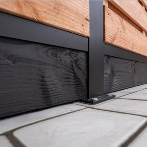 Hardhouten onderplaat t.b.v. H-gleufpaalsysteem, 3 x 20 x 200 cm, zwart gedompeld