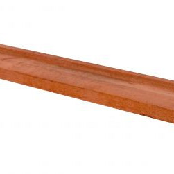 Hardhouten fundamentbalk 4,5 x 8,5 x 300 cm.