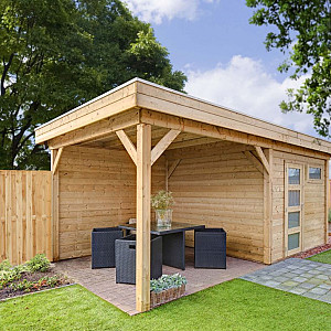 <p>Een blokhut of tuinhuis is een praktische &eacute;n sfeervolle toevoeging aan de tuin. Het biedt extra opbergruimte, een beschutte plek om te ontspannen of een functionele ruimte voor hobby&rsquo;s en werkzaamheden. Door het gebruik van hout krijgt je tuin bovendien een warme en natuurlijke uitstraling.</p>

<p>Bij Van den Broek Bestratingen verkopen we&nbsp;blokhutten en tuinhuizen van het merk WOODVISION. Deze staan bekend om hun degelijke kwaliteit, doordachte ontwerpen en duurzame materialen. Of je nu op zoek bent naar een compacte berging of een ruim tuinhuis, er is altijd een model dat past bij jouw tuin en wensen.</p>

<p>Wij adviseren je graag over de juiste afmetingen, houtsoort en plaatsing, zodat je jarenlang plezier hebt van je blokhut of tuinhuis.</p>

<p><strong>Bekijk ons assortiment WOODVISION blokhutten en tuinhuizen of laat je adviseren in onze showtuin.</strong></p>
