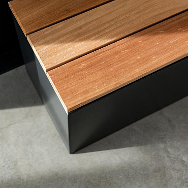 Sokkel met zitting 1500x400x430mm Aluminium 3mm (ASW31)