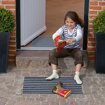 Mat aluminium met tapijtstroken, antraciet L=750mm B=500mm H=20mm