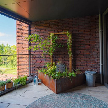 Triangle 1400X1400X400mm Corten (CAT3.3)