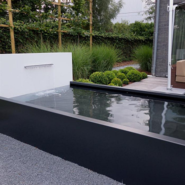 Aluminium Muur geplaatst op vijver 2000x250x600 (VM1.3.3 (incl. waterval en pomp)