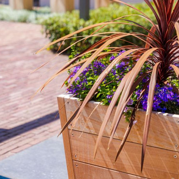 TAP 500x500x574mm Hardhout (HOT8)