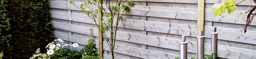 Tuinschermen en deuren vuren