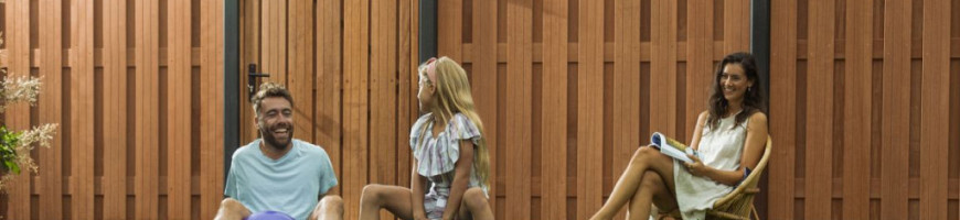 Tuinschermen en deuren hardhout